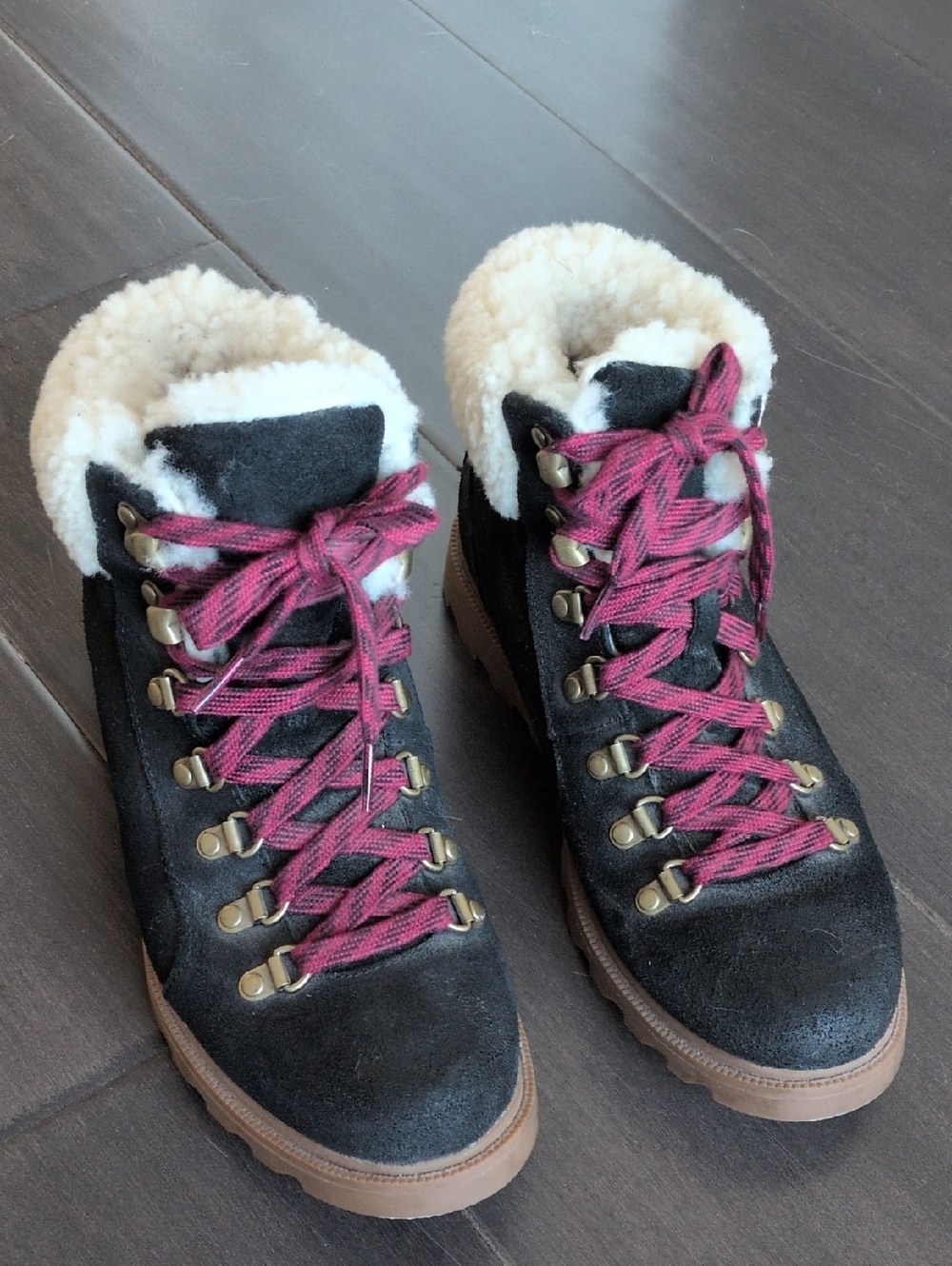 Sorel Black Suede Lace-Up Boots with Shearling